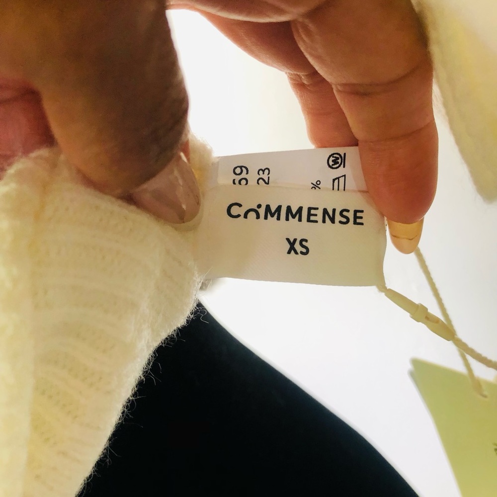 Commense Cream and White Crew Neck Sweater/Top  3/4 sleeves. - Picture 6 of 7
